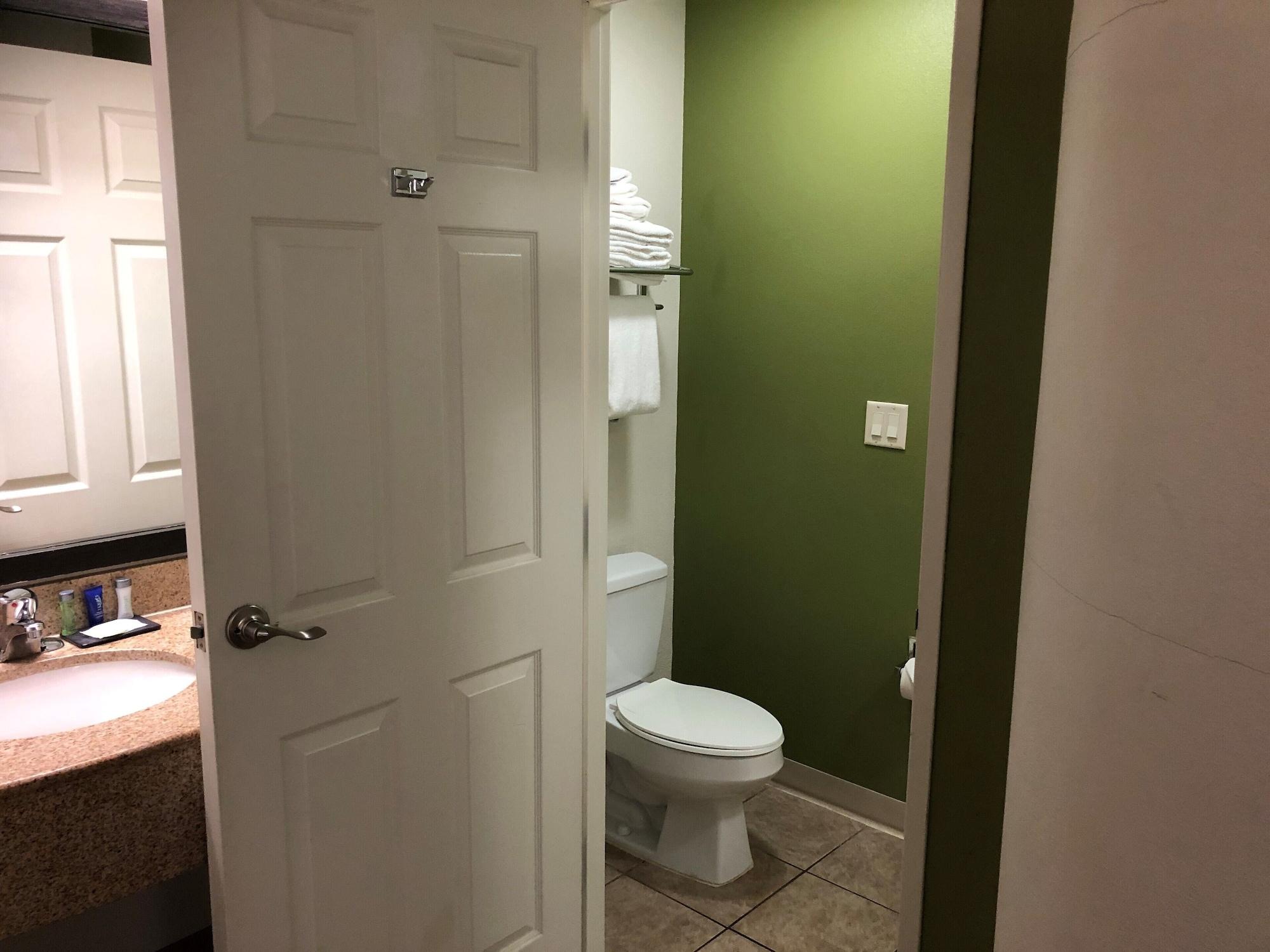 Sleep Inn&Suites Conference Center&Water Park Minot Buitenkant foto