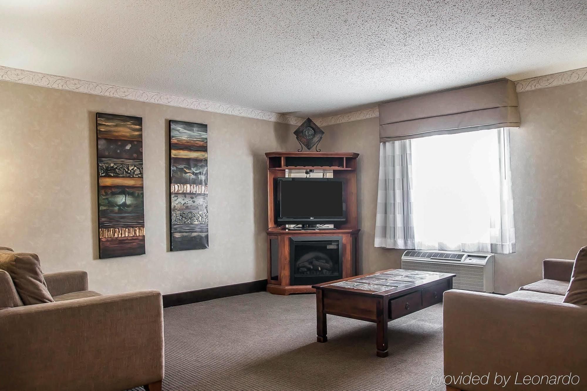 Sleep Inn&Suites Conference Center&Water Park Minot Buitenkant foto
